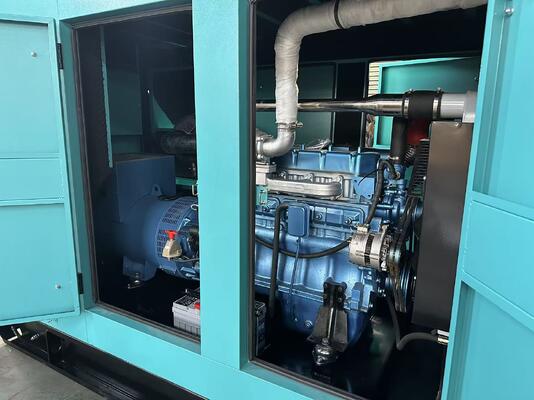 เครื่องกำเนิดไฟฟ้าดีเซลประสิทธิภาพสูง 100kw/125kVA สำหรับแหล่งจ่ายไฟที่เชื่อถือได้