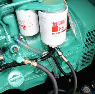 Yuchai เครื่องกําเนิดดีเซล 1000KVA แบบเงียบ / เปิด